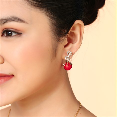 Bông Tai Hợp Kim Nữ Đính Đá AvaJi AVJ.E000237.00 Màu Vàng