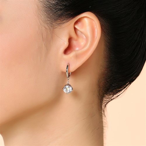 Bông Tai Hợp Kim Nữ Đính Đá AvaJi AVJ.E000257.00 Màu Bạc