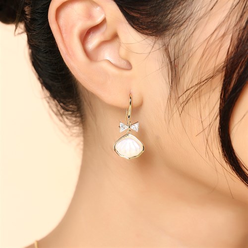 Bông Tai Hợp Kim Nữ Đính Đá AvaJi AVJ.E000258.00 Màu Vàng