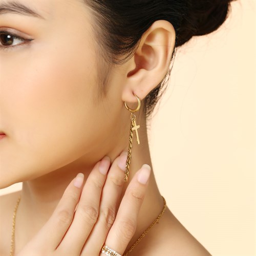 Bông Tai Hợp Kim Nữ AvaJi AVJ.E000399.00 Màu Vàng