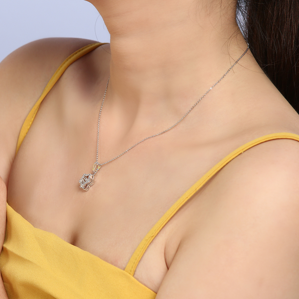Mặt Dây Chuyền Hợp Kim Nữ AvaJi Đính Đá AVJ.P000001.00 Màu Bạc