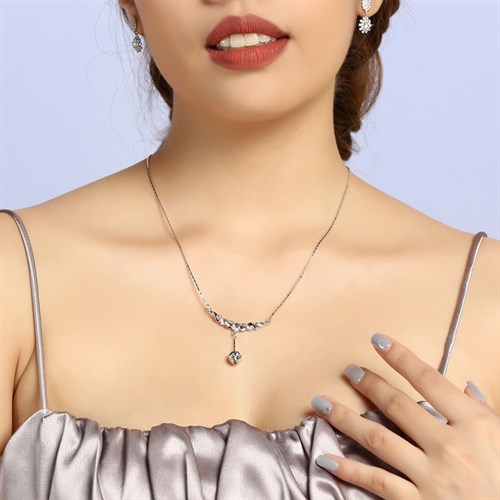 Dây Chuyền Bạc Nữ Đính Đá Mạ Vàng Trắng AvaJi AVJ.N000245.00 Màu Bạc