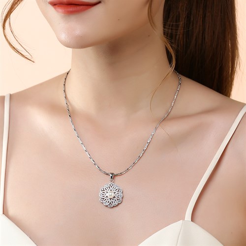Mặt Dây Chuyền Bạc Nữ Đính Đá Mạ Vàng Trắng AvaJi AVJ.P000070.00 Màu Bạc