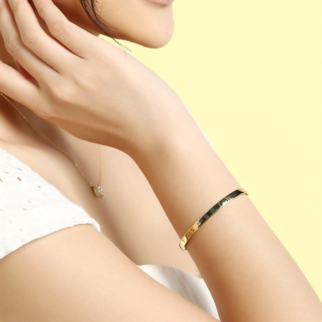 Vòng Tay Hợp Kim Nữ Đính Đá AvaJi AVJ.B000124.00 Màu Vàng