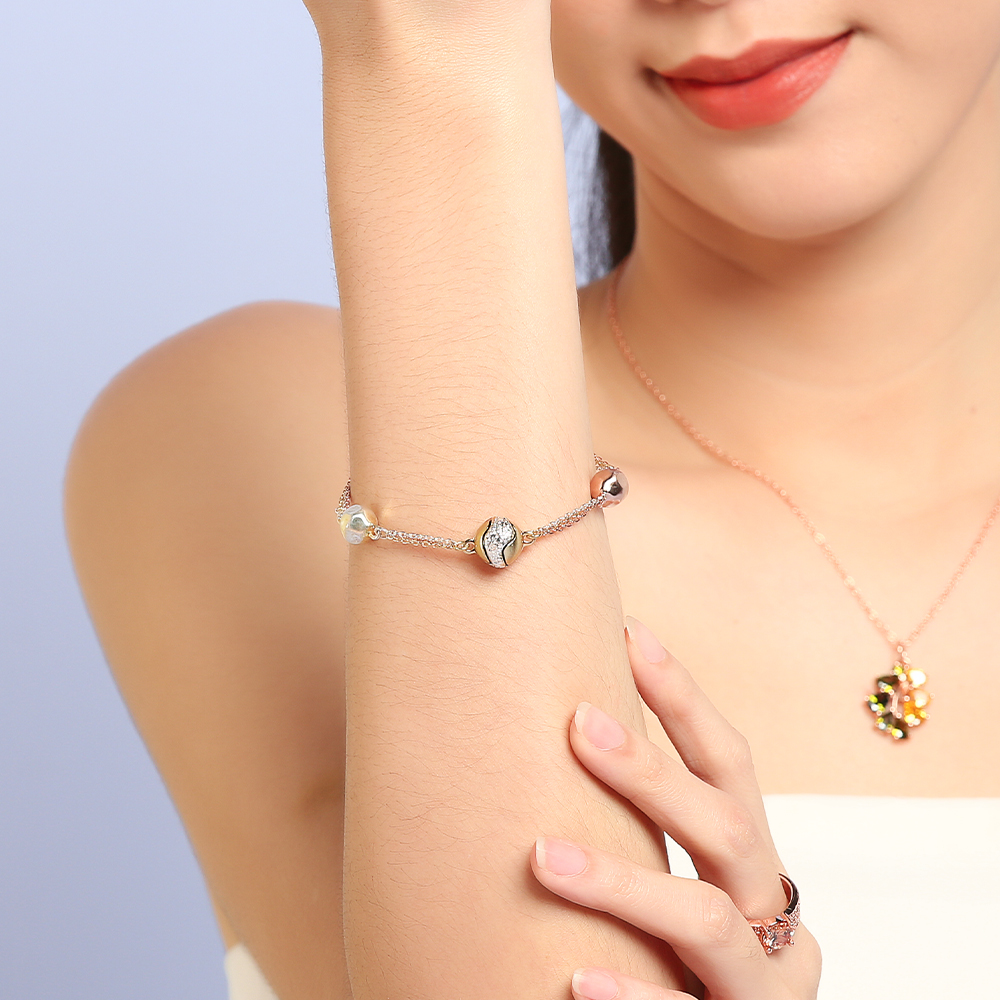 Vòng tay Tay Hợp Kim Nữ AvaJi AVJ.T000045.00 Màu Vàng