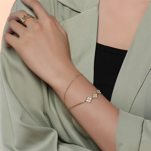 Lắc Tay Hợp Kim Nữ AvaJi Đính Đá AVJ.T000009.00 Màu Vàng