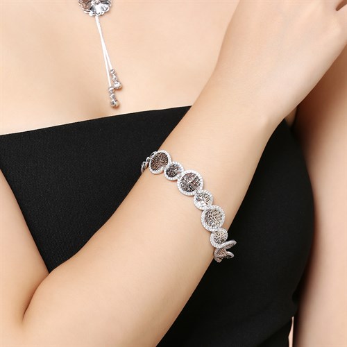 Lắc Tay Bạc Nữ Đính Đá Mạ Vàng Trắng AvaJi AVJ.B000043 Màu Bạc