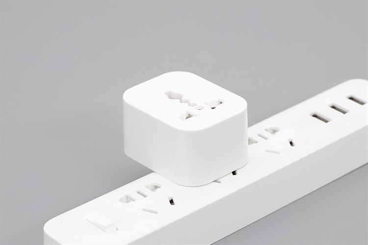 Ổ Cắm Thông Minh Điện Quang Apollo ĐQ SP1.1 01 Wifi Trắng Màu Trắng