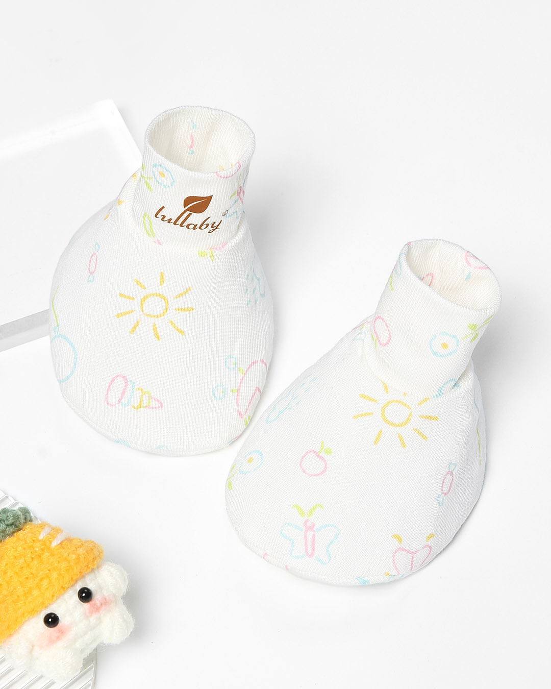 Set nón, bao tay bao chân in hình đa sắc Lullaby NH847R màu trắng (0 - 1 tháng) 5