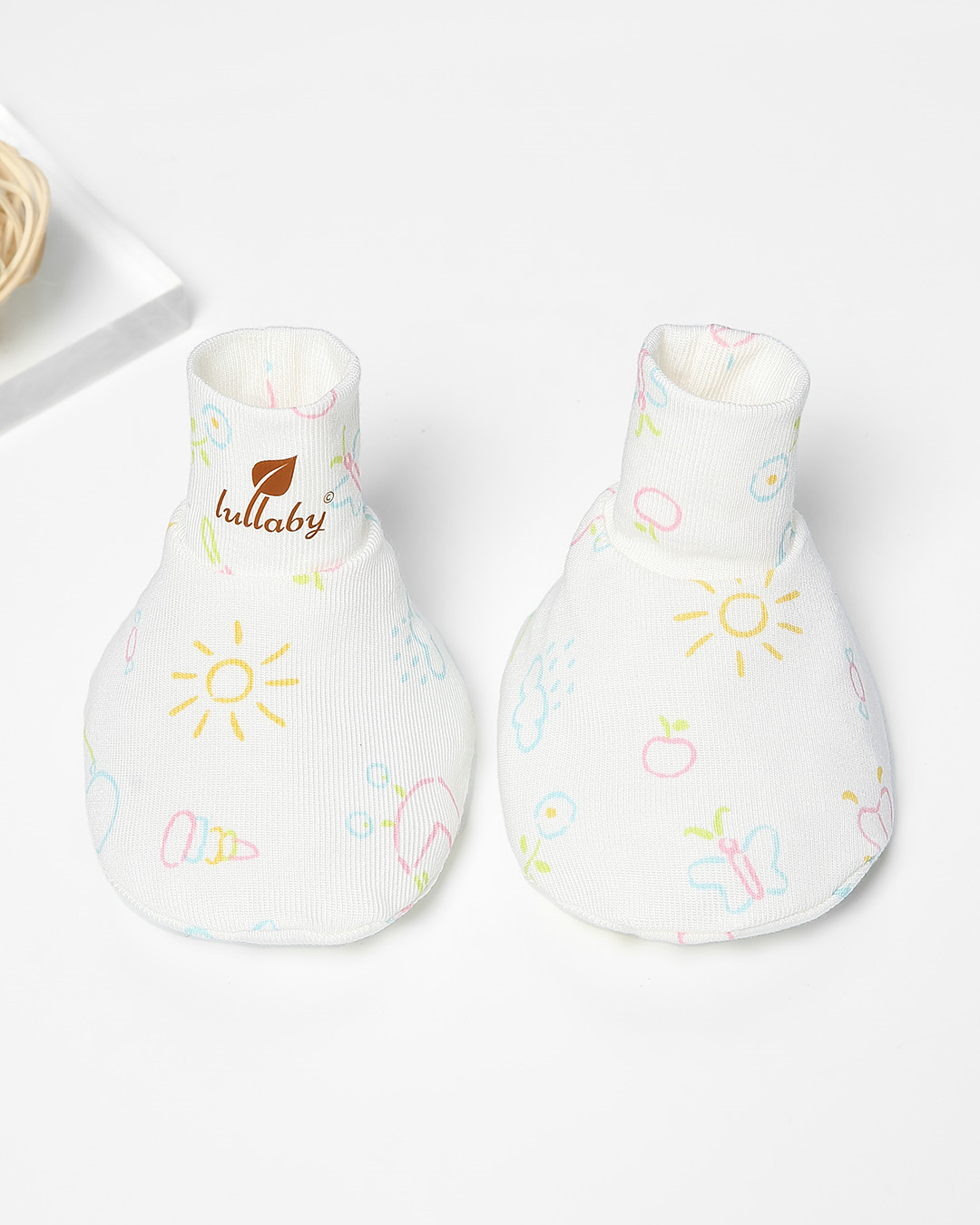 Set nón, bao tay bao chân in hình đa sắc Lullaby NH847R màu trắng (0 - 1 tháng) 6