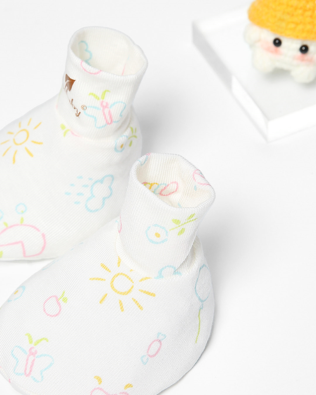 Set nón, bao tay bao chân in hình đa sắc Lullaby NH847R màu trắng (0 - 1 tháng) 8