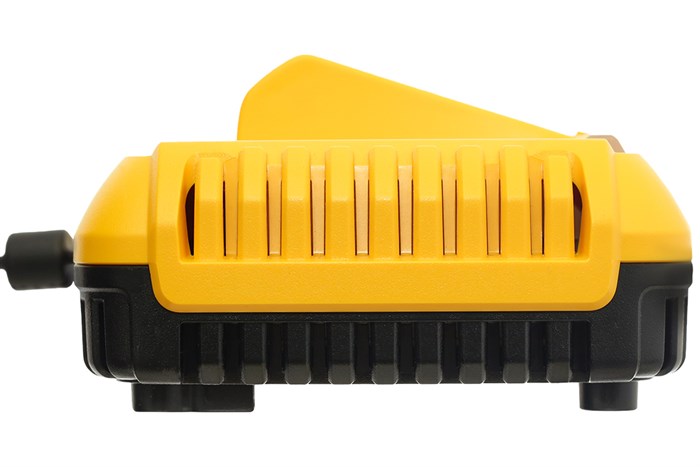 Sạc nhanh Dewalt DCB117-KR 18V - 60V 12 Ah