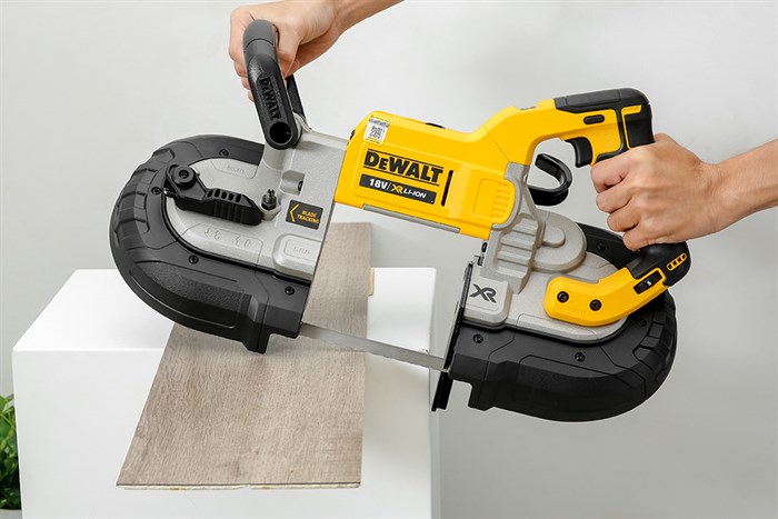 Máy cưa vòng pin Dewalt DCS374N-KR 18V (không kèm pin, sạc)