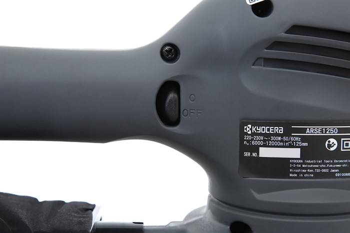 Máy chà nhám tròn Kyocera ARSE1250 300W Màu Đen