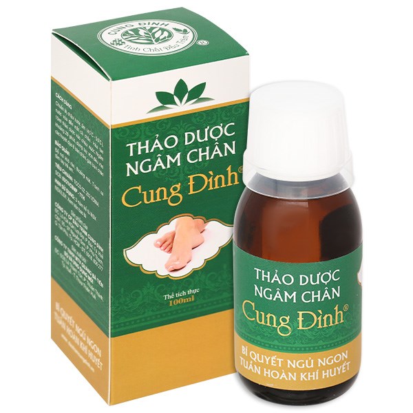 Dung dịch Thảo Dược Ngâm Chân Cung Đình hỗ trợ giảm triệu chứng phong thấp chai 100ml