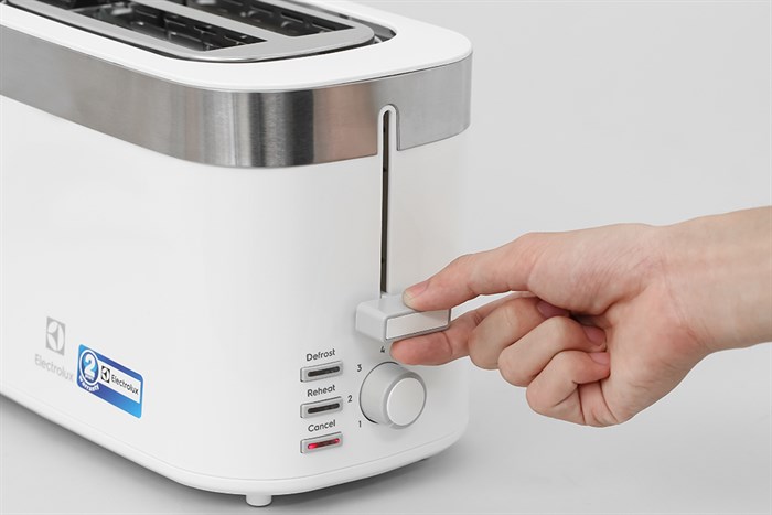 Máy nướng bánh mì Electrolux E2TS1-100W Màu Trắng