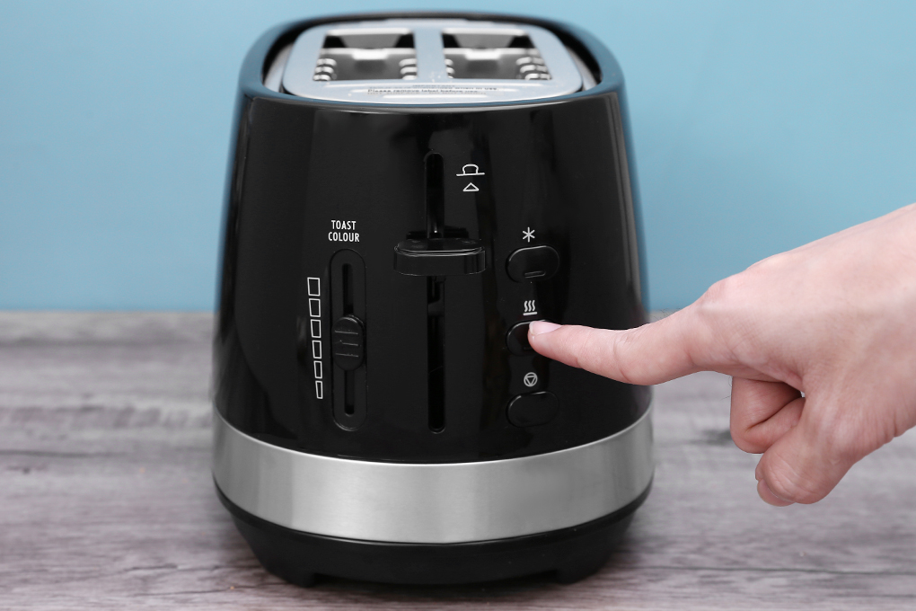 Máy nướng bánh mì Delonghi CTLA2103.BK Màu Đen