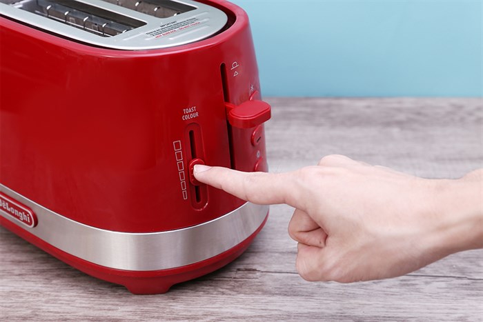 Máy nướng bánh mì Delonghi CTLA2103.R Màu Đỏ