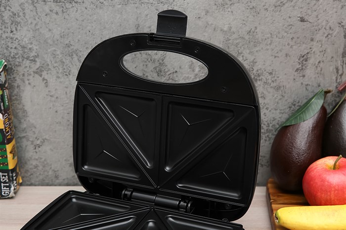 Máy nướng bánh mì BlueStone SBB-2333 Màu Đen