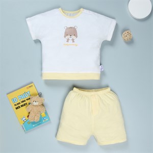 Bộ tay ngắn bé trai BabyMommy cài vai in gấu màu trắng - vàng