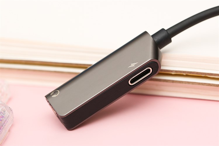 Cáp chuyển đổi 2 cổng lightning sang 3.5mm Xmobile TS-E123 Xám Màu Xám