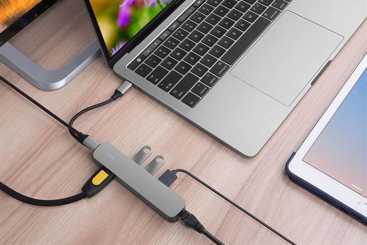 Adapter chuyển đổi Type C 6 in 1 HyperDrive HD233B Màu Bạc