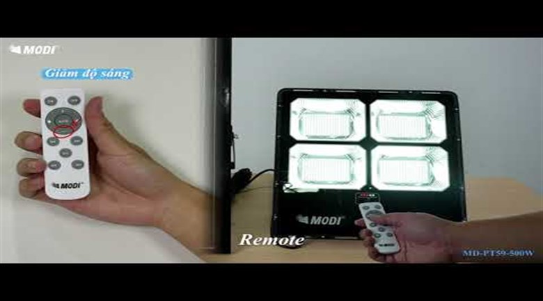Đèn pha năng lượng mặt trời Modi MD-PT59-500-W