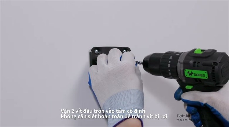 Đèn pha năng lượng mặt trời Goneo GN-C600B-AS