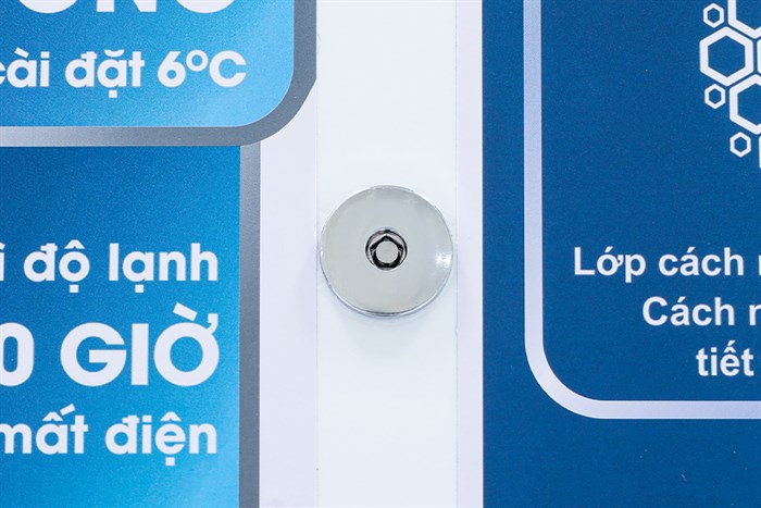 Tủ đông Aqua 251 lít AQF-C3501S Màu Trắng