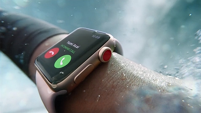 Đồng hồ Apple Watch 3 có gắn SIM - Apple Watch 3 chống nước tốt