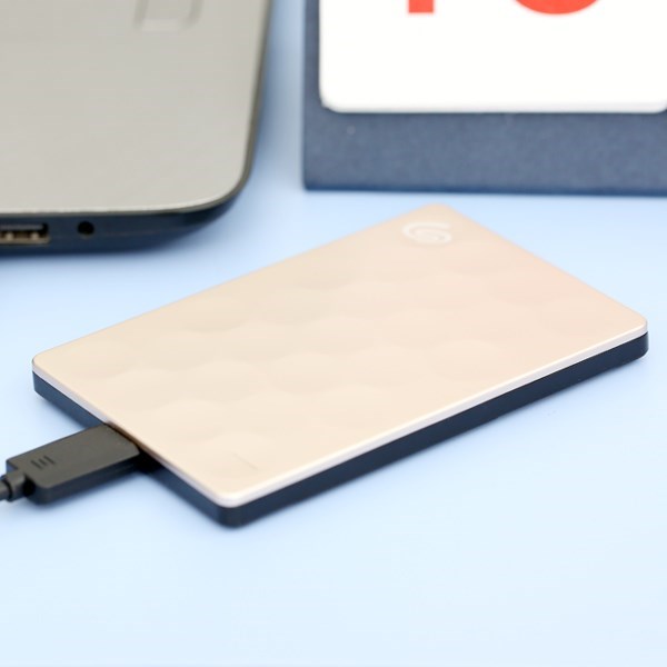 Ổ cứng HDD 1TB Seagate Backup Plus Ultra Slim Gold