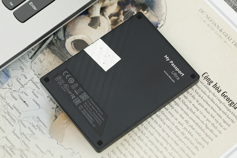 Ổ cứng HDD 2TB WD My Passport Ultra Bạc