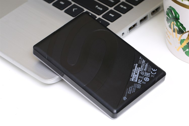 Ổ cứng HDD 1TB Seagate Backup Plus Slim Bạc Màu Bạc