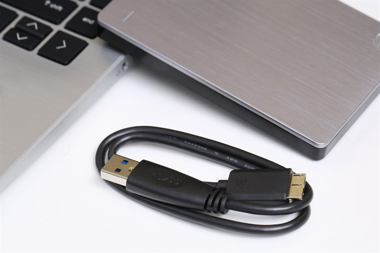 Ổ cứng HDD 1TB Seagate Backup Plus Slim Bạc Màu Bạc