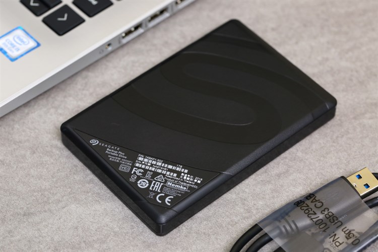 Ổ cứng HDD 1TB Seagate Backup Plus Slim Đen Màu Đen