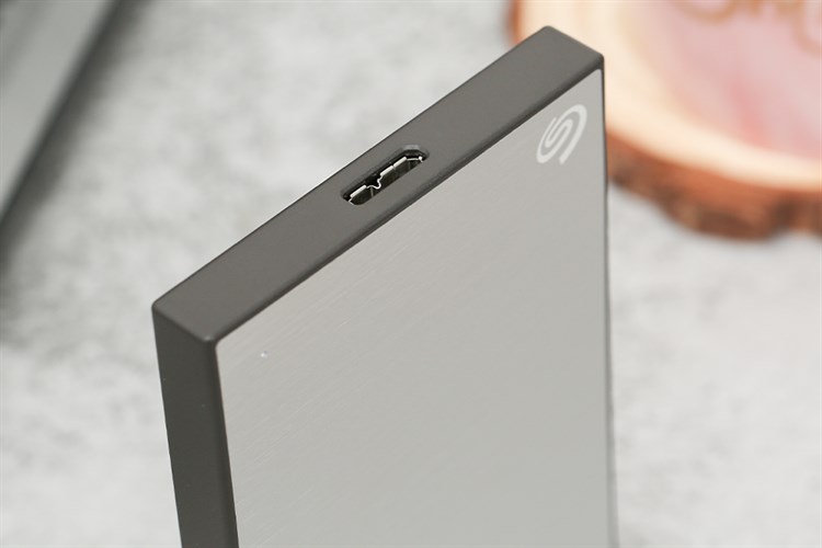 Ổ cứng di động HDD 1TB Seagate Backup Plus Slim STHN1000401 Bạc Màu Bạc