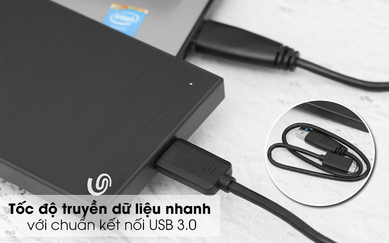 Ổ cứng HDD 1TB Seagate Backup Plus Slim STHN1000400 Đen - Sử dụng chuẩn kết nối USB 3.0