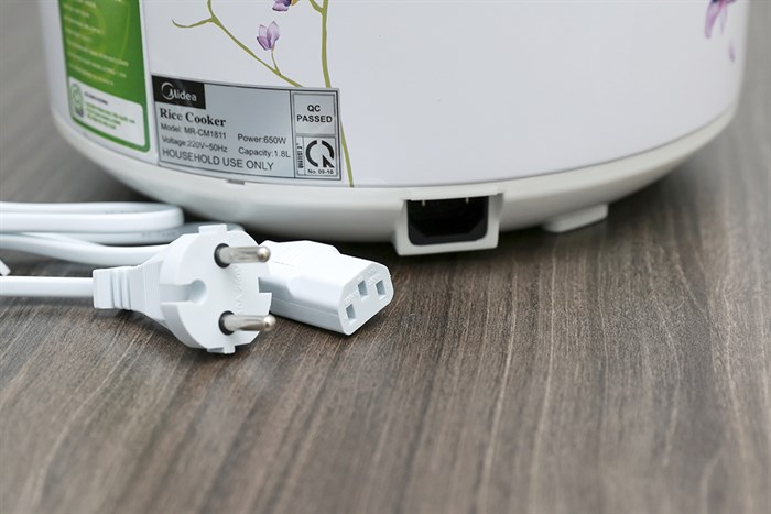 Nồi cơm điện Midea 1.8 lít MR-CM1811 Màu Trắng - Tím