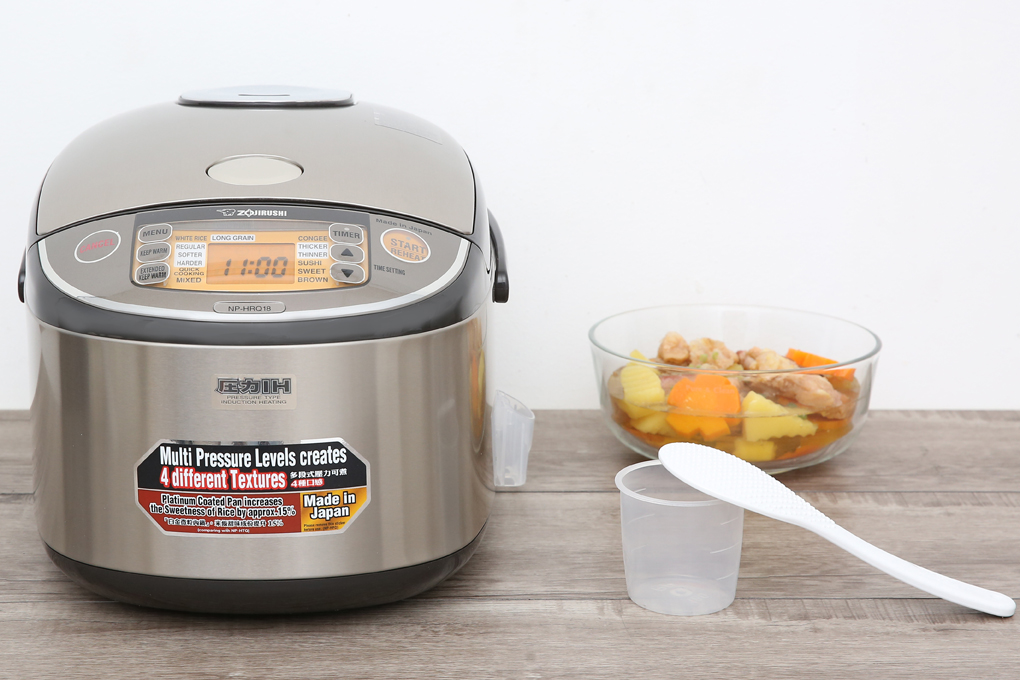 Nồi cơm điện cao tần Zojirushi 1.8 lít ZONC-NP-HRQ18-XT Màu Kem