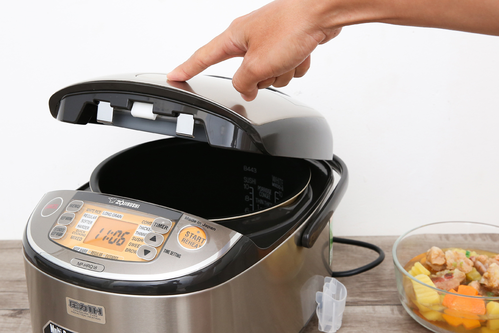 Nồi cơm điện cao tần Zojirushi 1.8 lít ZONC-NP-HRQ18-XT Màu Kem