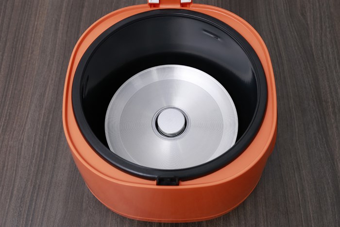 Nồi cơm nắp gài Kangaroo 1.2 lít KG826S Màu Cam