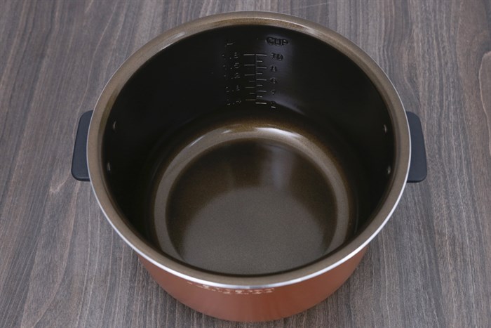 Nồi cơm điện tử Kangaroo 1.8 lít KG595 Màu Đen