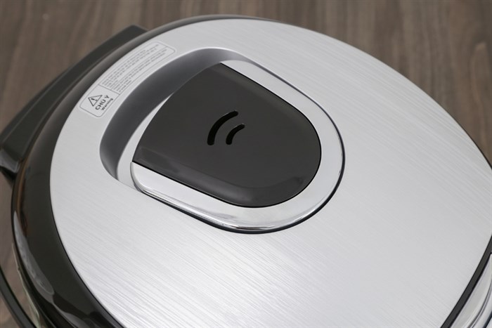 Nồi cơm điện tử Kangaroo 1.8 lít KG595 Màu Đen