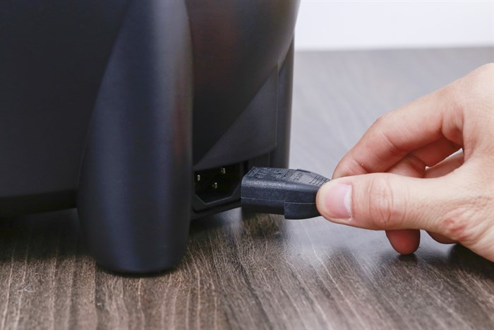 Nồi cơm điện tử Kangaroo 1.8 lít KG595 Màu Đen