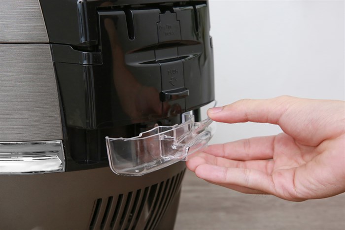 Nồi cơm điện cao tần Cuckoo 1.8 lít CRP- CHSS1009FN Màu Xám