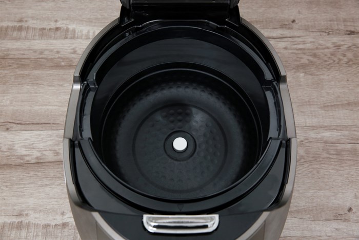 Nồi cơm điện cao tần Cuckoo 1.8 lít CRP- CHSS1009FN Màu Xám