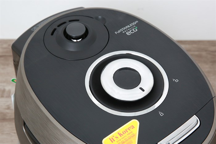 Nồi cơm điện cao tần Cuckoo 1.8 lít CRP- CHSS1009FN Màu Xám