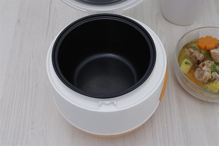 midea-mr-cm06sd-3-700x467