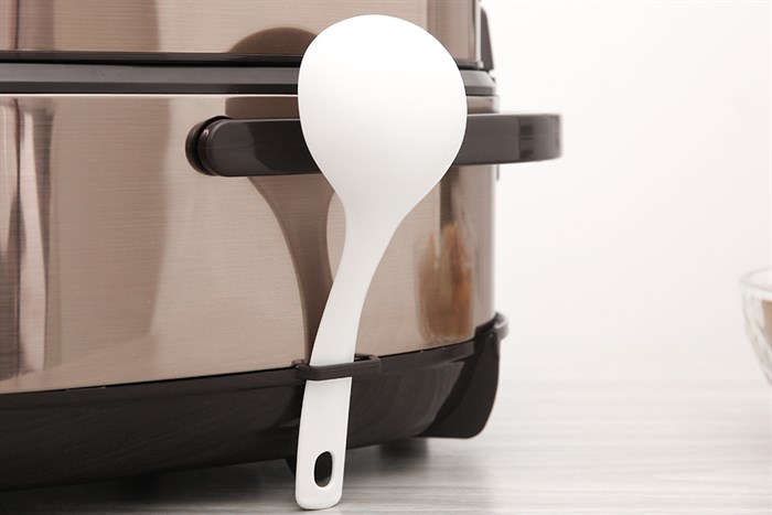 Nồi cơm cao tần Sunhouse Mama 1.5 lít SHD8955 Màu Nâu nhạt