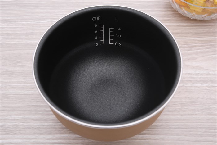 Nồi cơm cao tần Sunhouse Mama 1.5 lít SHD8955 Màu Nâu nhạt